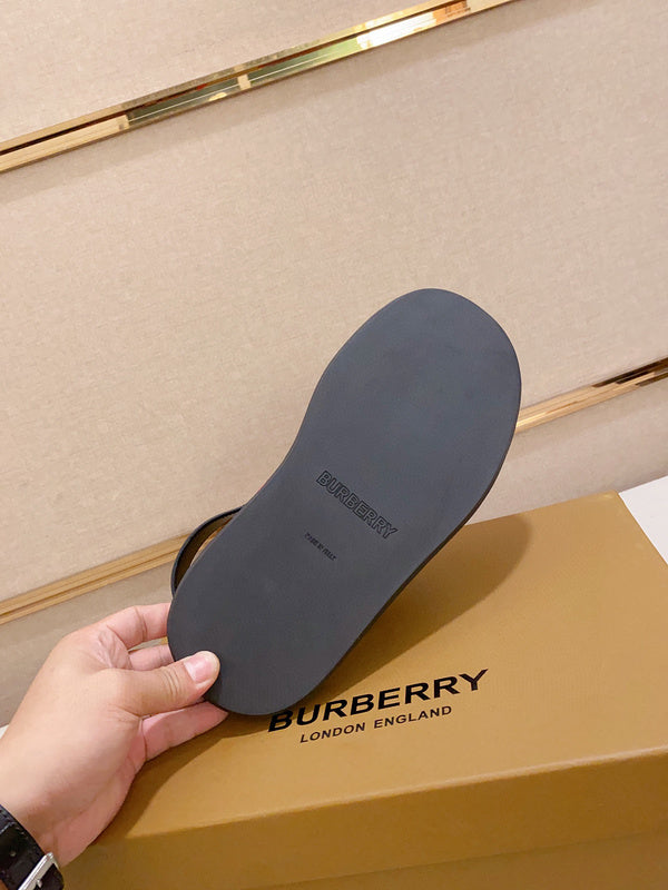 Burberry Camel Chunky Platform Sneakers - Toe Detail View