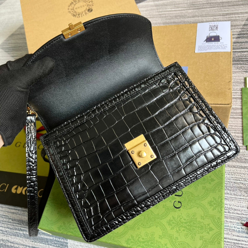 Close-up detail of classic chic women's handbag – women's luxury handbag