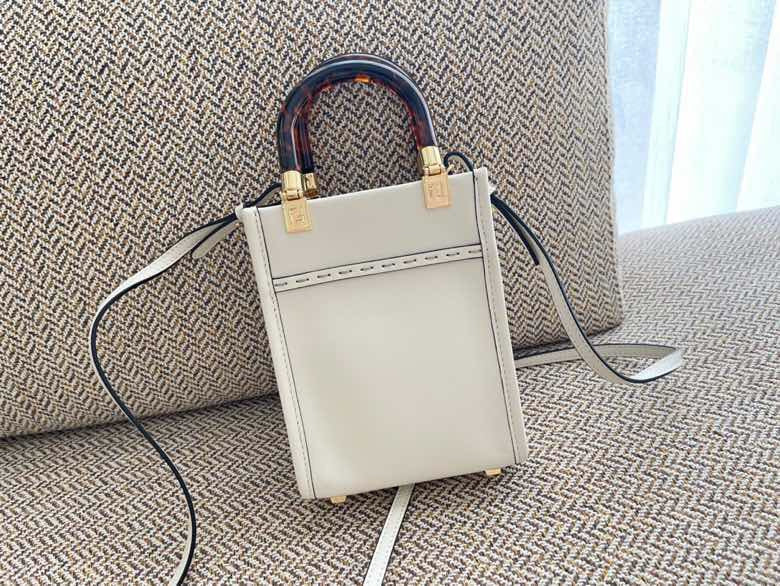 Ziva's Charm handbag – close-up view (13cm*6.5cm*18cm)