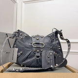 Zivas Charm Refined Structure Fashion Handbag (Timeless Wardrobe Addition) – Front View