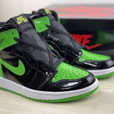 Nike Men's & Women's Luxury Low-Top Trainers — Style 261 back view
