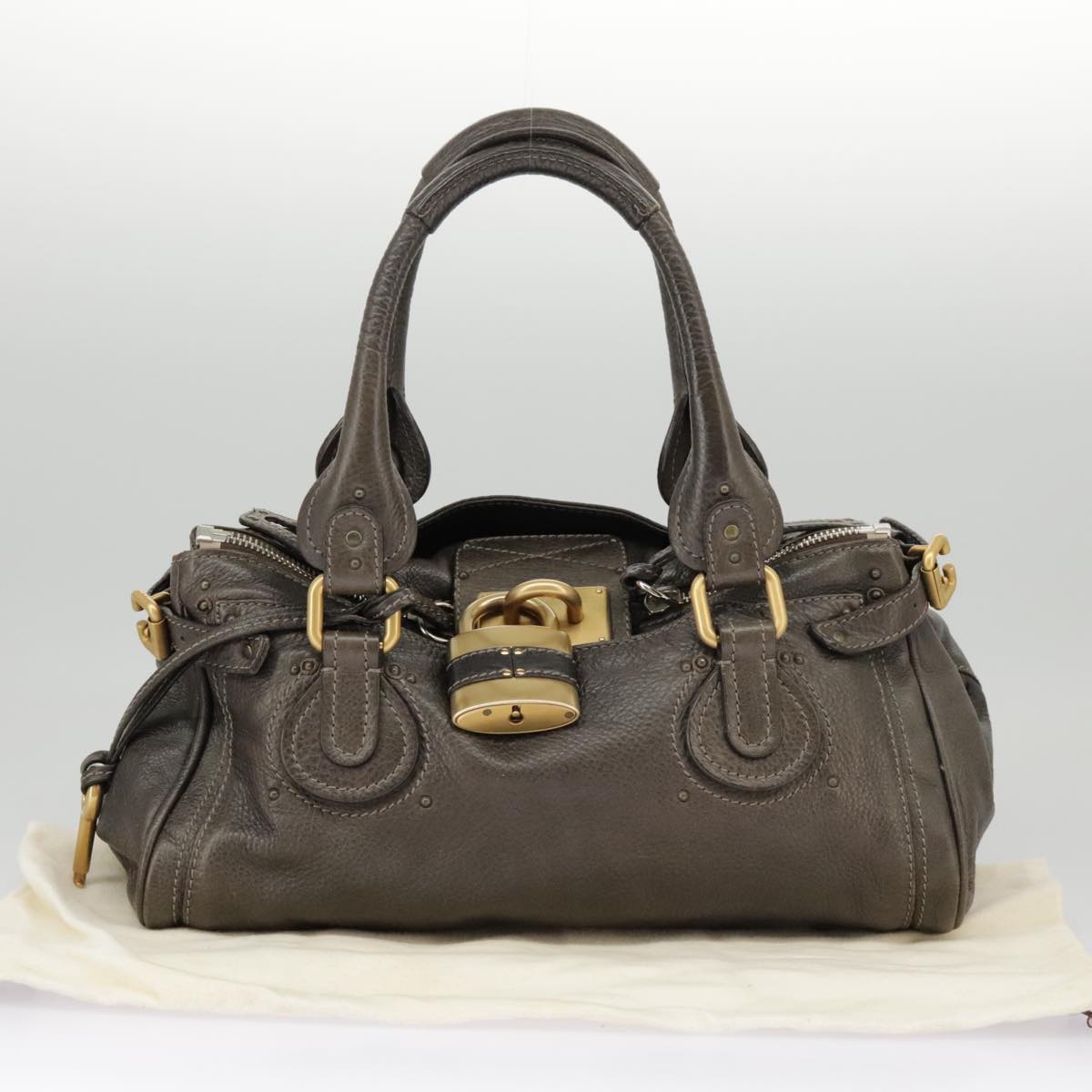 Novavent elegant leather Handbag interior detail