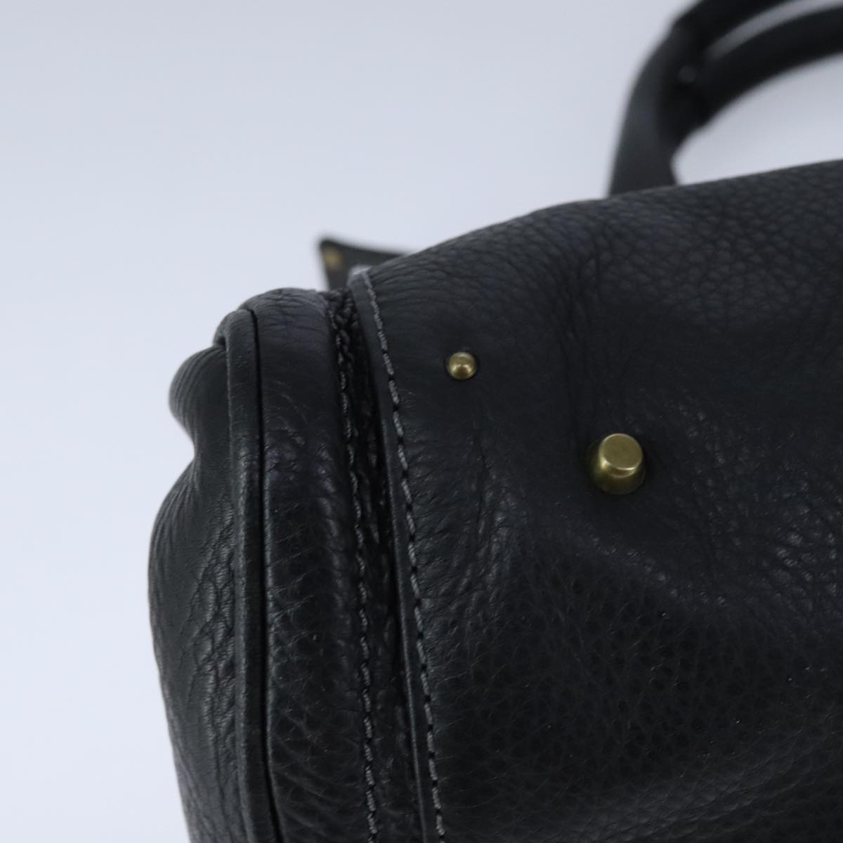 Velentis elegant leather Handbag angled view