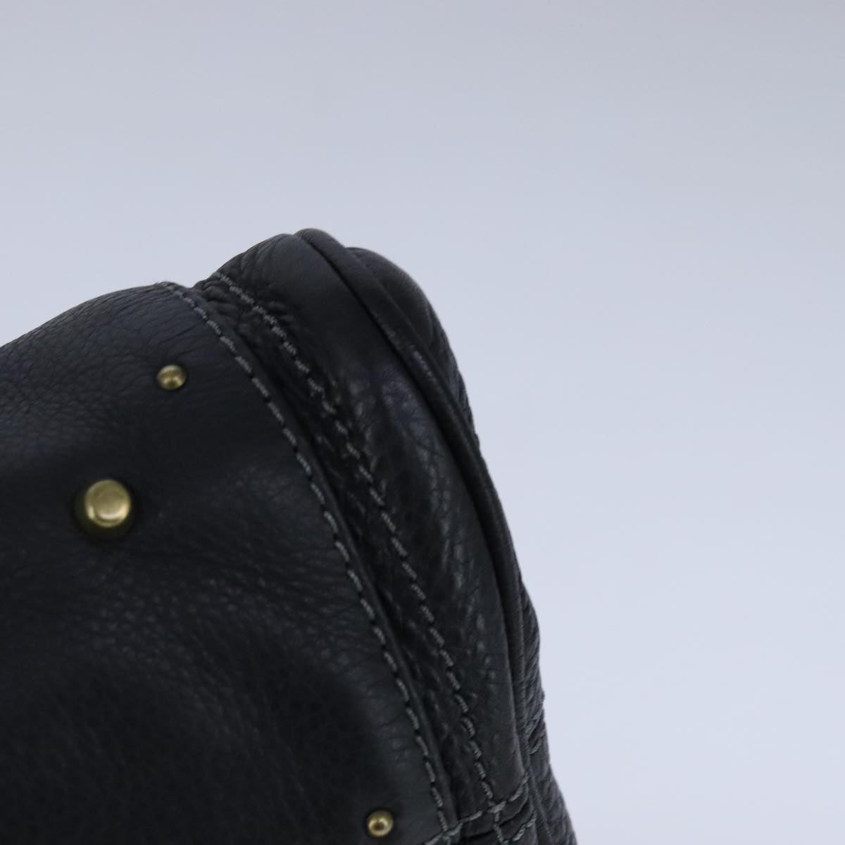 Velentis elegant leather Handbag top view