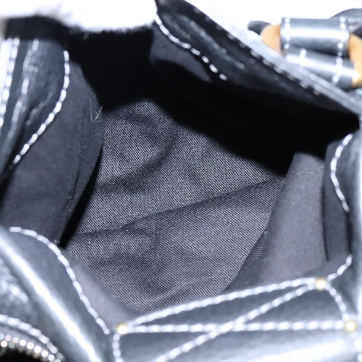Velentis elegant leather Handbag top view