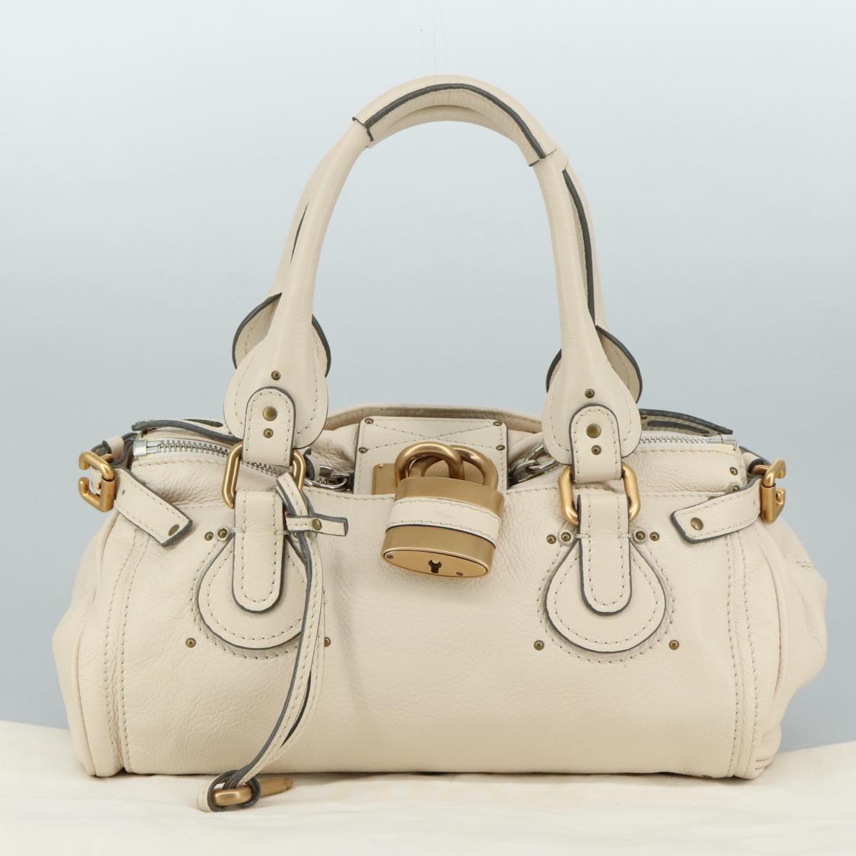 Luxivora elegant leather Handbag interior detail