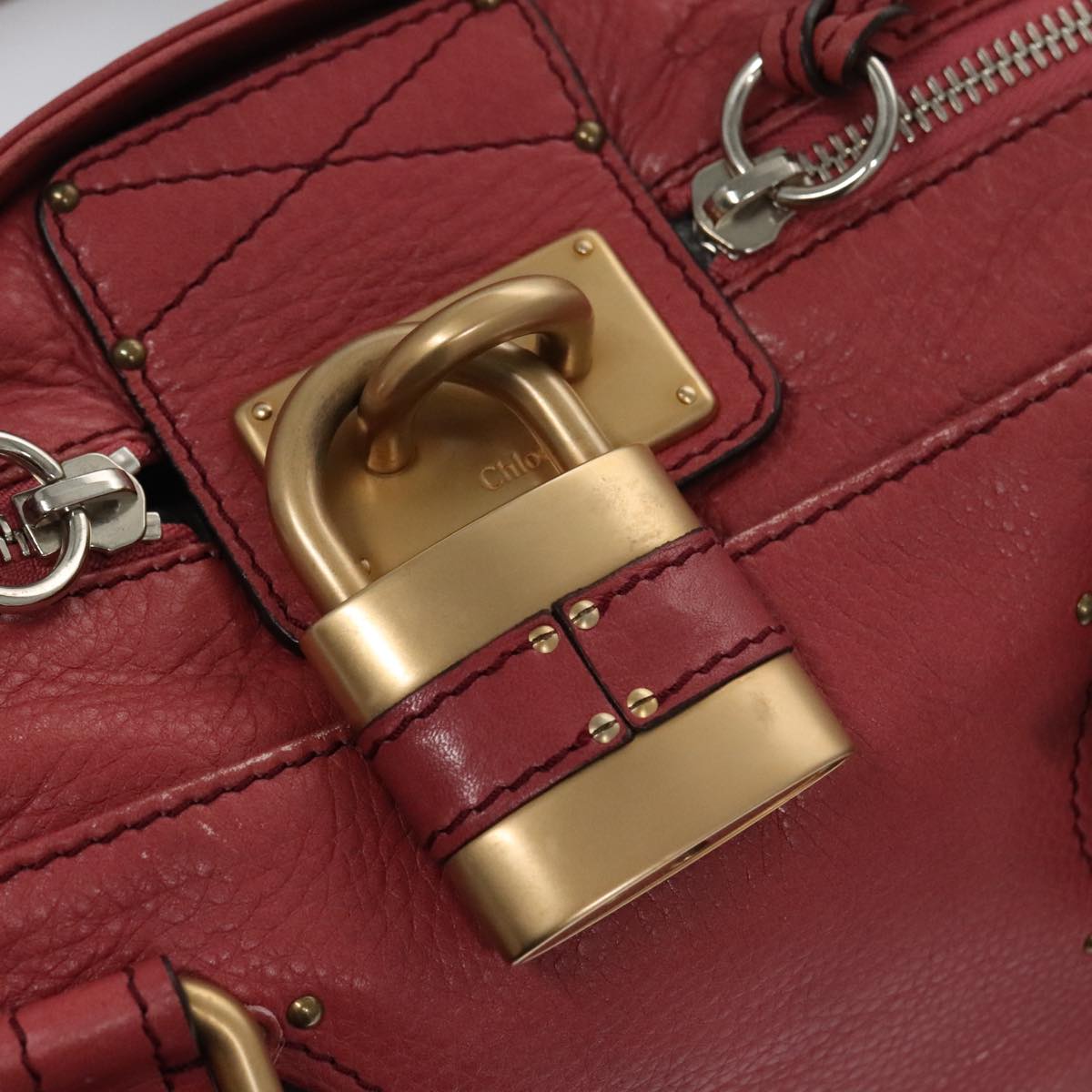 Soleira elegant leather Handbag angled view