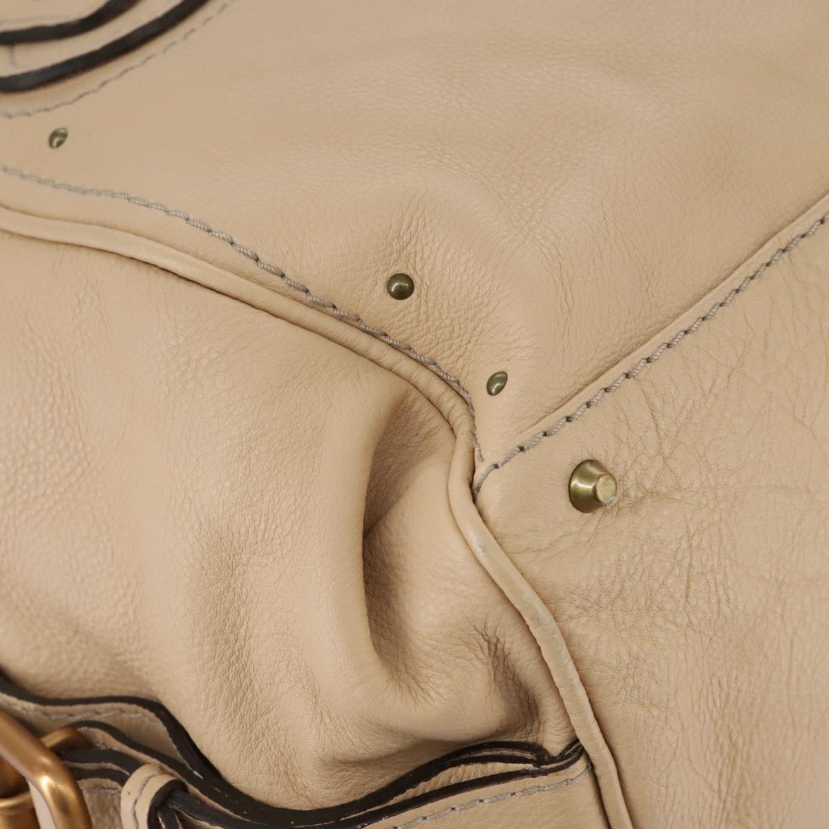 Trevique elegant leather Handbag angled view