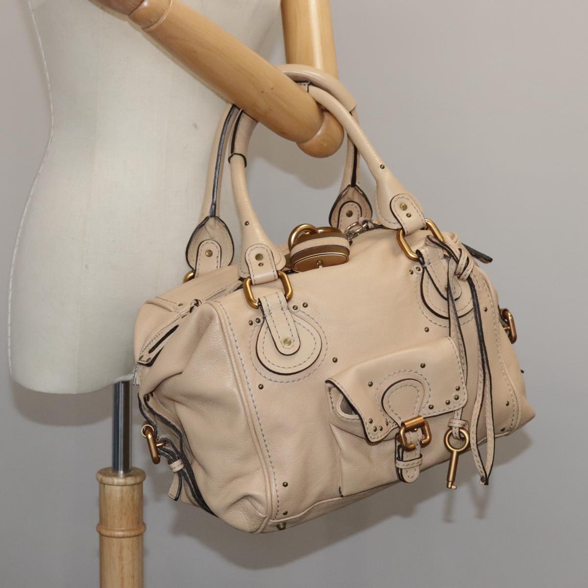 Trevique elegant leather Handbag top view