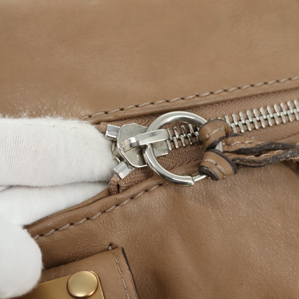 Chloe authentic luxury handbag Beige leather craftsmanship