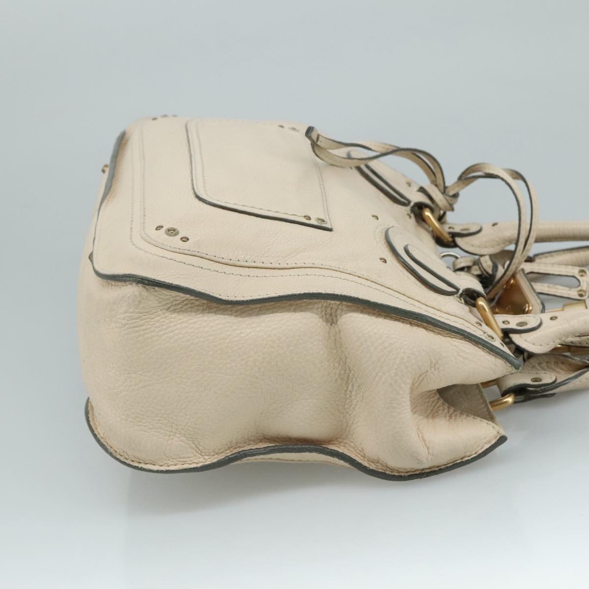 Aurevantix elegant leather Handbag top view