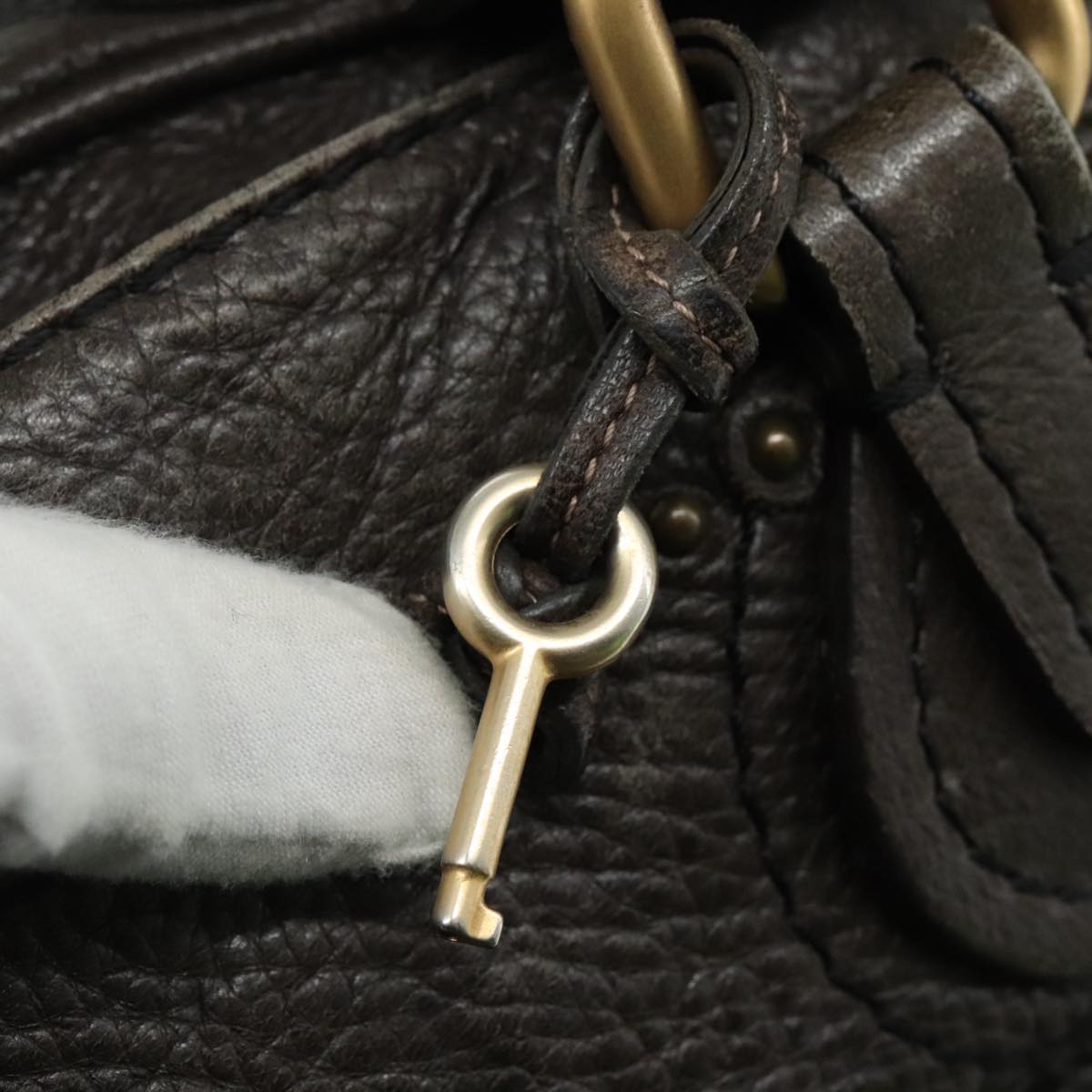 Soravelux elegant leather Shoulder Bag side view