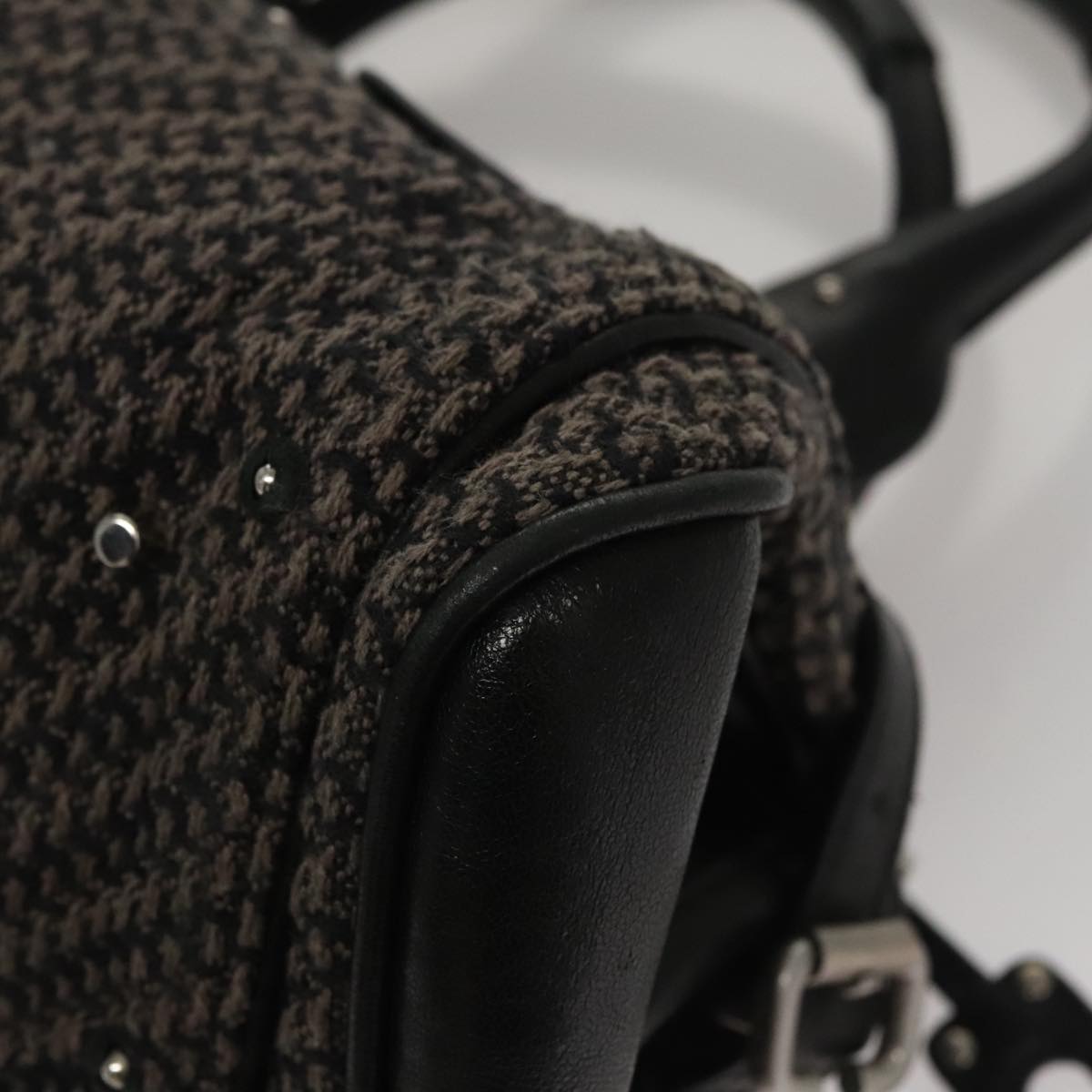 Veldavane elegant leather Handbag top view
