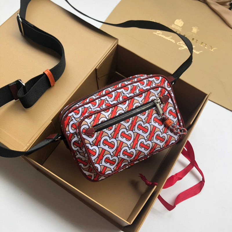 Ziva's Charm handbag – front view (one versatile size)