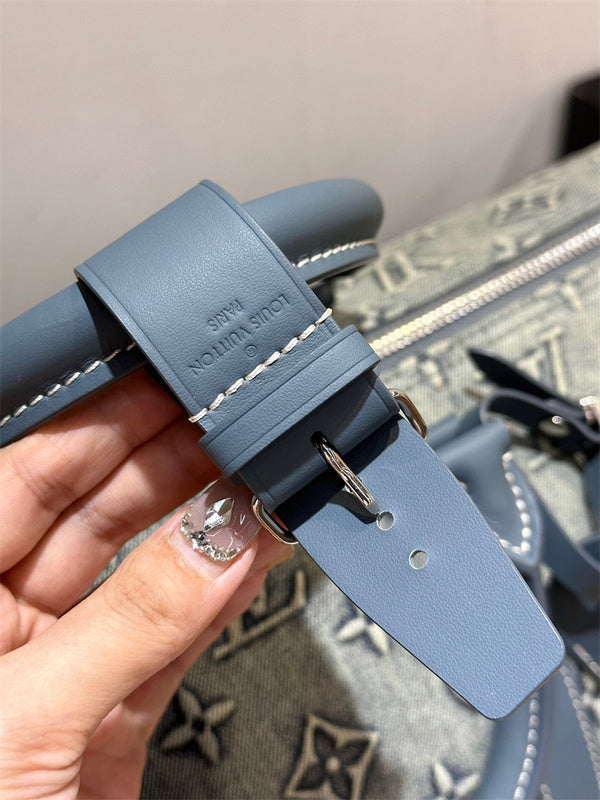  sophisticated handbag styled with outfit
