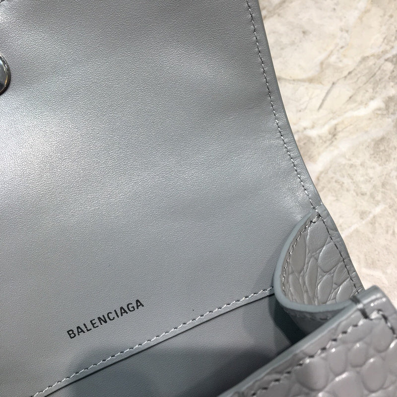 Sophisticated Premium PU Leather Handbag - Signature Hardware Accents | Women's Designer-Inspired Purse #864 - texture close-up (image 9) of designer-inspired handbag
