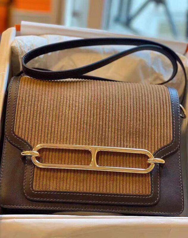 Close-up detail of streamlined bag design