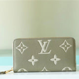  Structured satchel front view