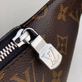 Styled lifestyle shot of structured chic women's handbag – women's statement bag