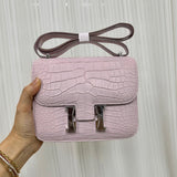  Smart shoulder bag carried on shoulder