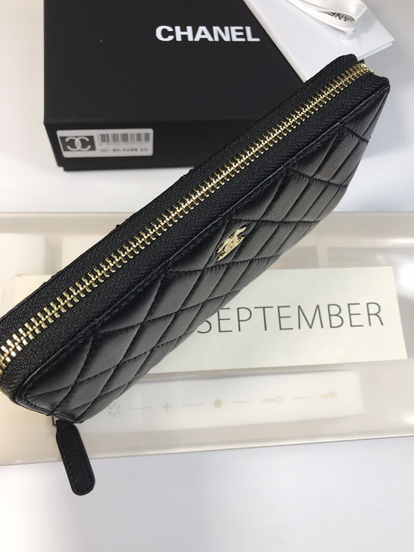Zivas Charm Elevated Essentials Everyday Handbag (Elevated Accessory Essential) – Side Profile