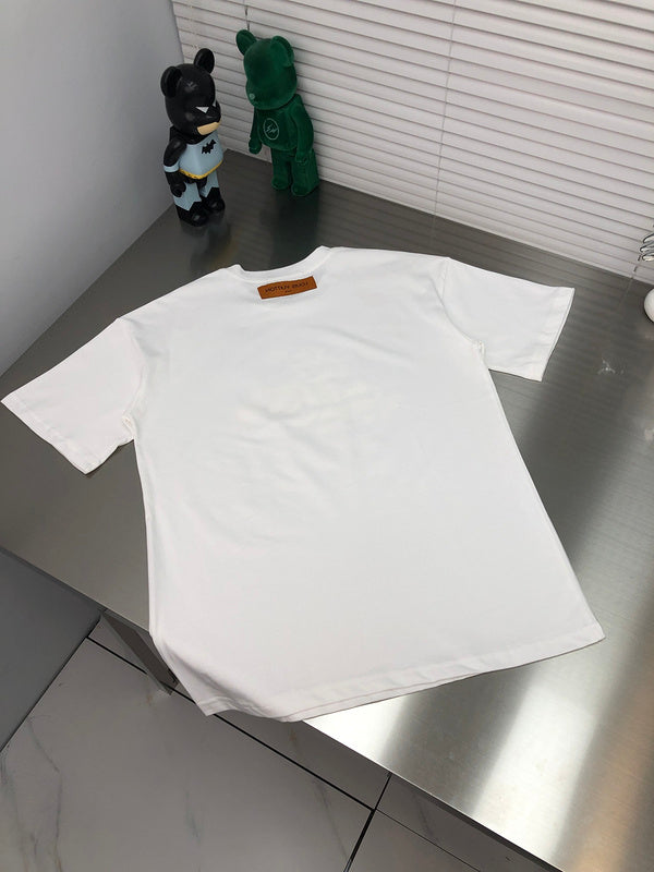 Front view of Louis Vuitton cotton t-shirt with logo-detail design
