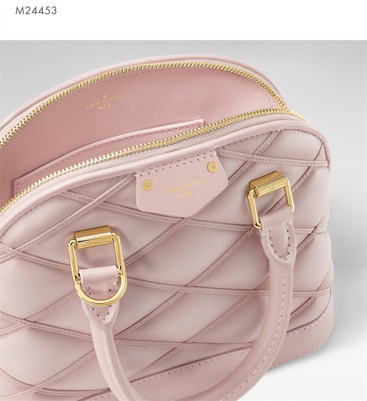  structured bag interior and compartment view 27