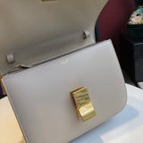 Handle and strap detail of statement refined women's handbag – women's statement bag
