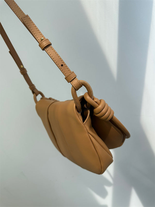 Ziva's Charm handbag – back view (25cm*17cm*8cm)