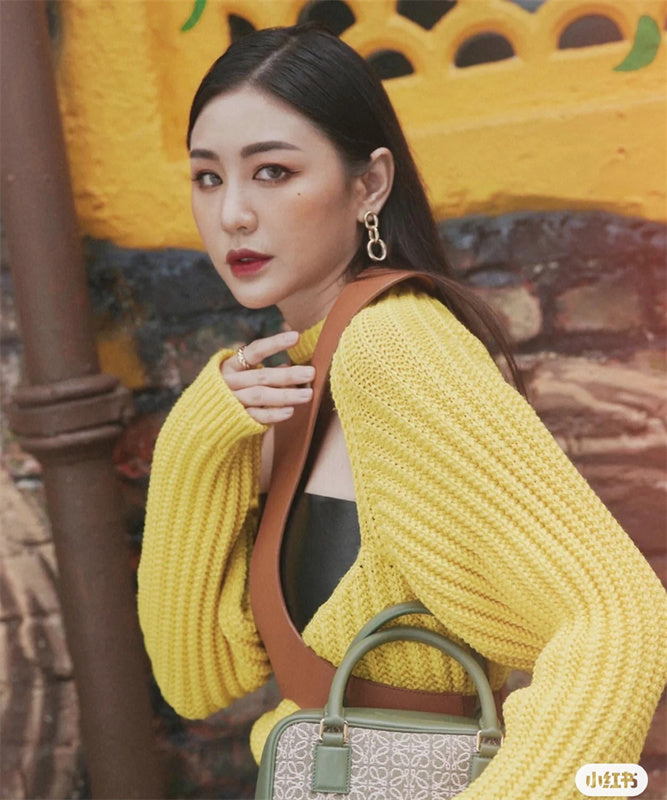  graceful satchel styled with outfit 24