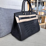  Graceful structured bag front view 13