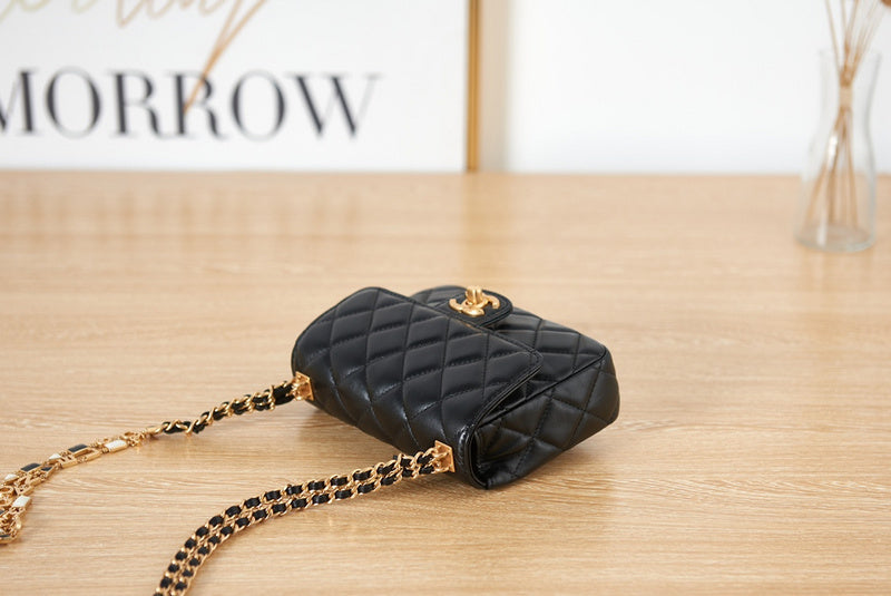 Zivas Charm Modern Edge Designer Handbag (Designer-Inspired Craftsmanship) – Interior View