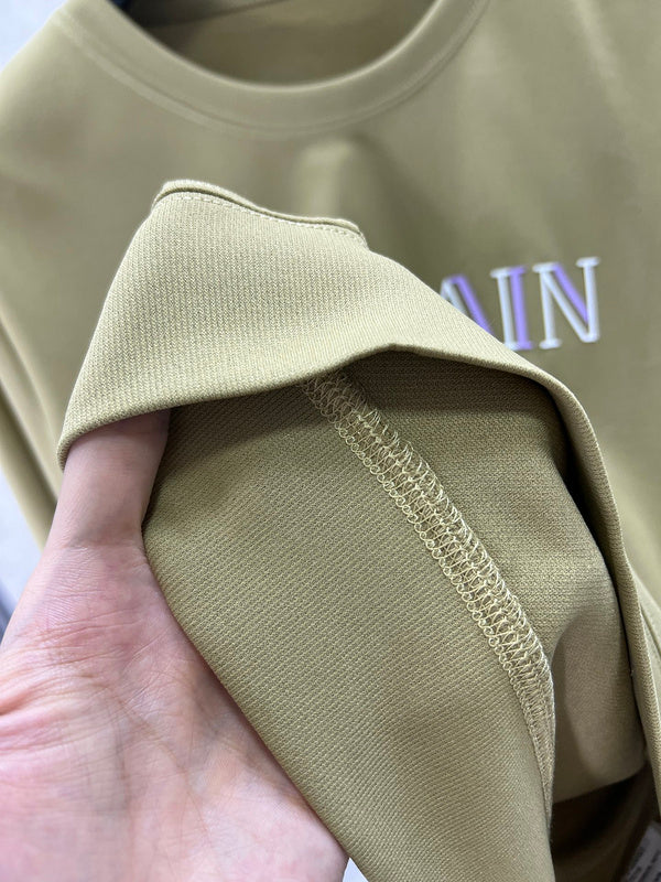 Front view of Balmain luxury piece style No.044