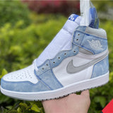 Nike crisp white luxury sneakers view 12 retro runner design