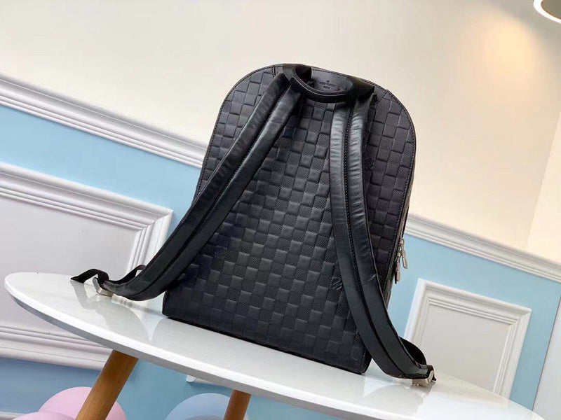 Close-up detail of statement polished women's handbag – women's designer-style accessory