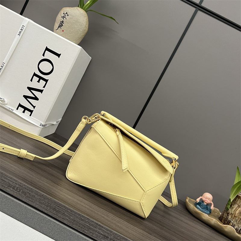 Ziva's Charm handbag – angled view (18cm*12.5cm*8cm)
