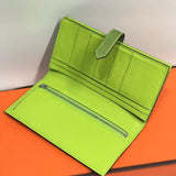 Effortless handbag styled for everyday wear