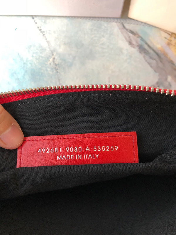 Elegant Premium PU Leather Handbag - Understated Luxury Look | Women's Fashion Handbag #1023 - texture close-up (image 9) of designer-inspired handbag