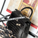  Everyday structured bag carried on shoulder 22