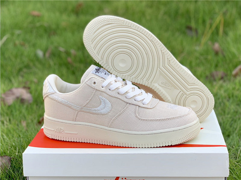 Nike Men's & Women's Designer Low-Top Shoes — Style 029 detail view