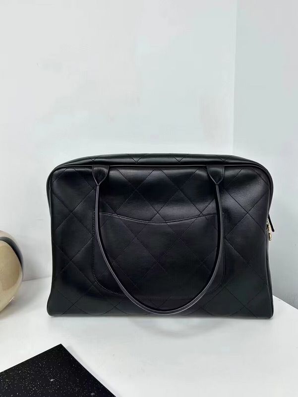 women's handbag, versatile design, view 3