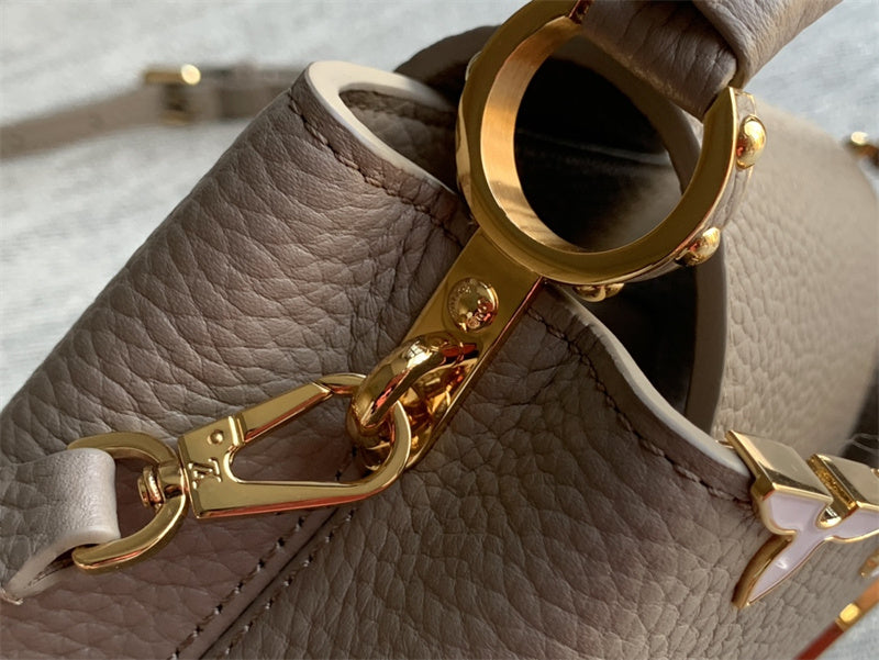  Sleek structured bag front view 7