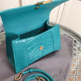 Front view of chic everyday-luxe women's handbag – women's everyday handbag