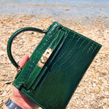  shoulder bag interior and compartment view 15
