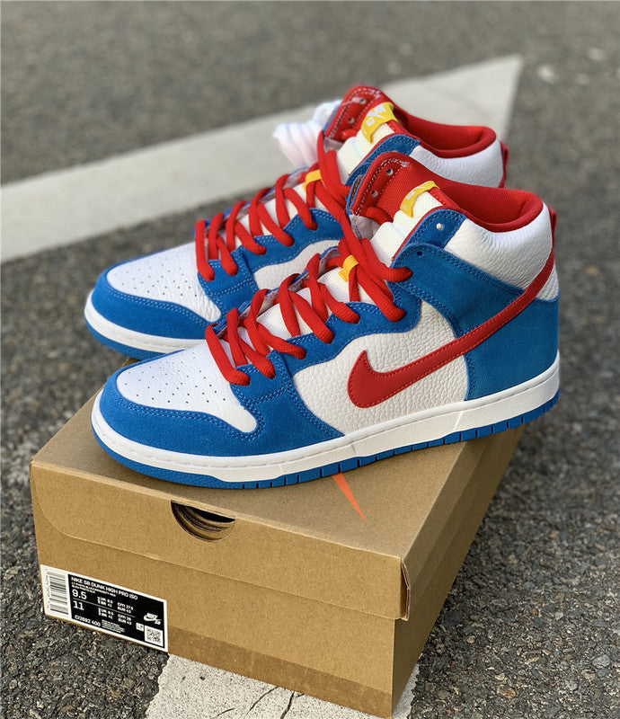 Nike Men's & Women's Premium Low-Top Trainers — Style 205 detail view