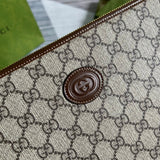 Handle and strap detail of sleek premium women's handbag – women's statement bag
