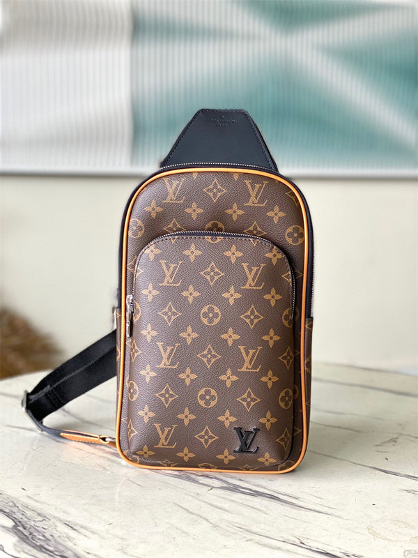  Streamlined handbag front view