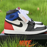 Nike Men's & Women's Premium Casual Sneakers — Style 124 interior view