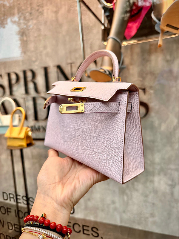 Interior view of sculpted premium bag