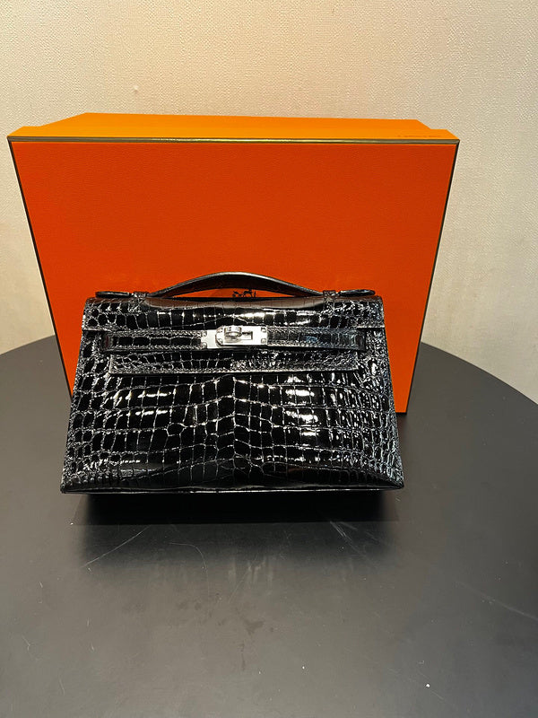 Curated bag women's premium everyday handbag